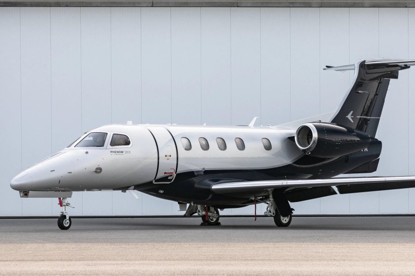 Embraer Phenom 300e Jet
