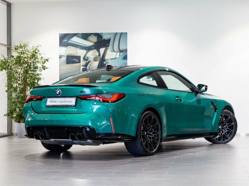 БМВ м4 g82 зеленая