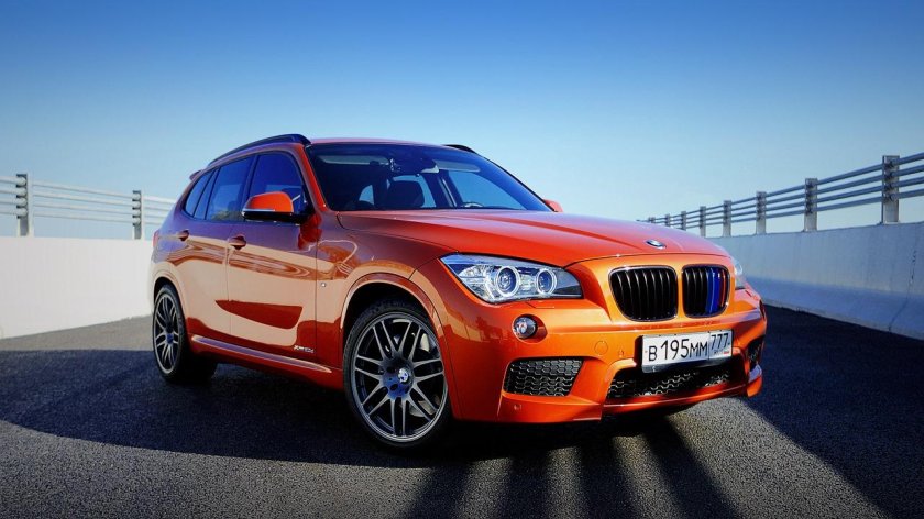БМВ х1 оранжевый