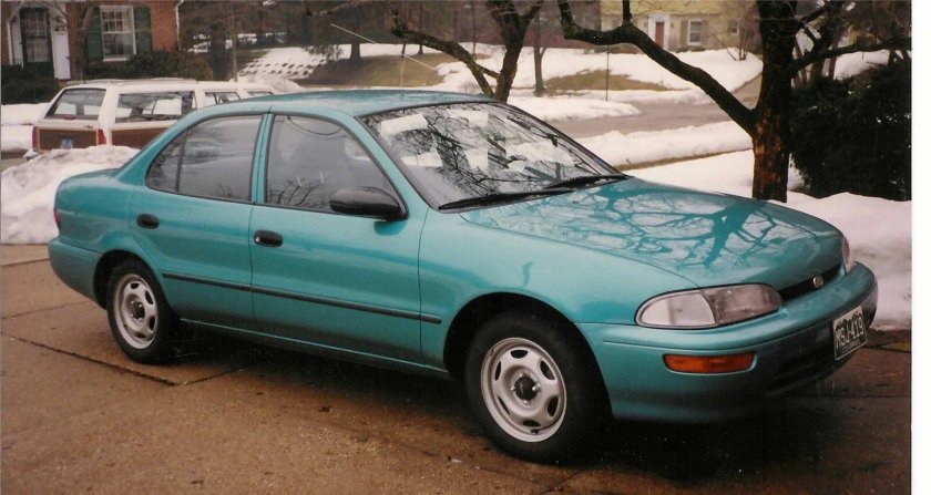 Шевроле Гео призм