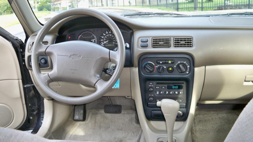 Шевроле призм 2000