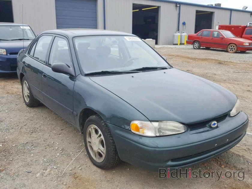 Шевроле Гео призм картинка