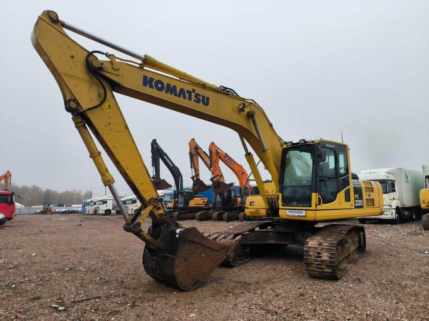Гусеничный экскаватор komatsu pc200