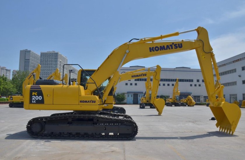 Komatsu pc200-8mo