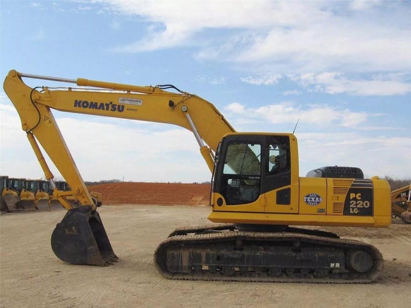 Экскаватор Komatsu pc220
