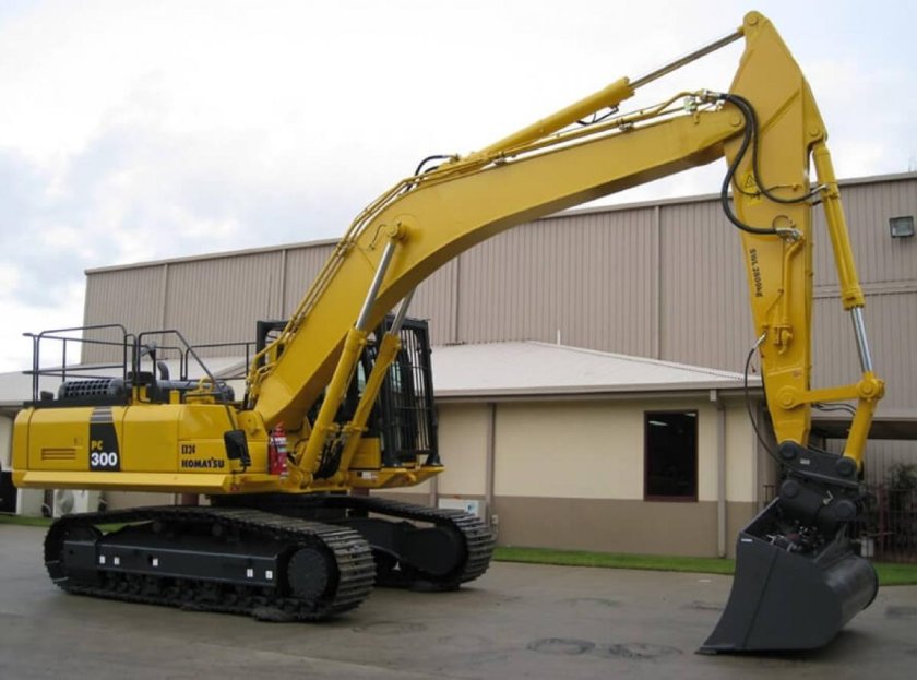 Komatsu pc300-8
