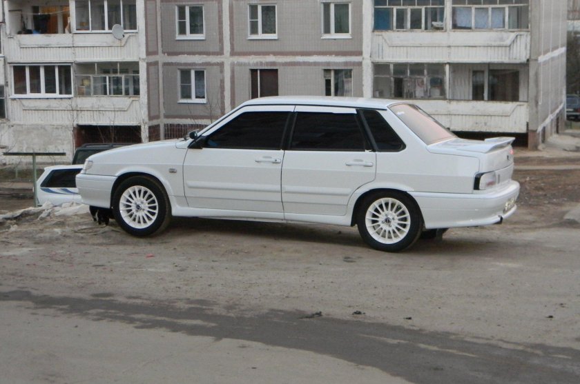 Лада 2115 белая