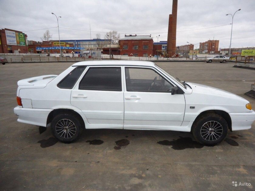 ВАЗ 2115 белая