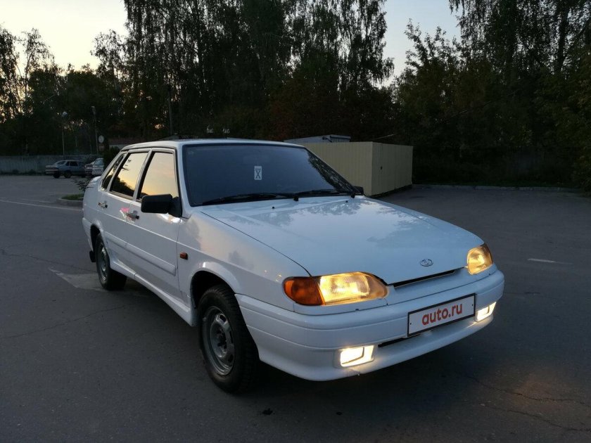 ВАЗ 2115 белая