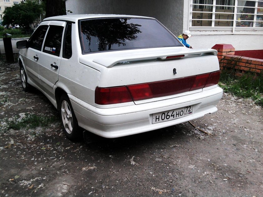 Лада 2115 белая