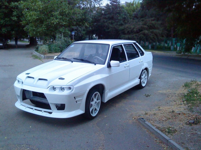 Тюнингованный ВАЗ 2115