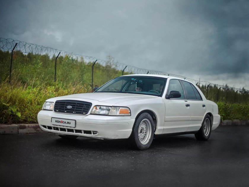 Форд Краун Виктория