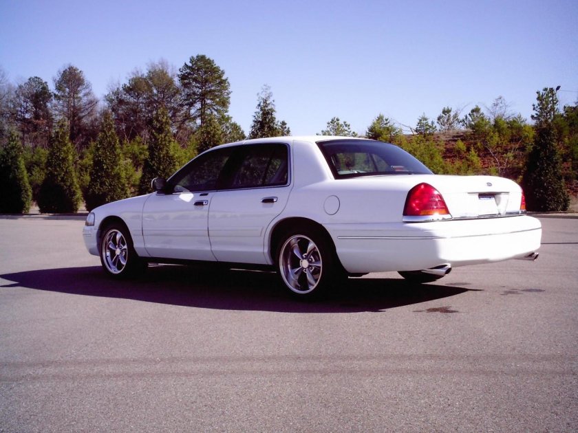 Форд crown victoria 1998