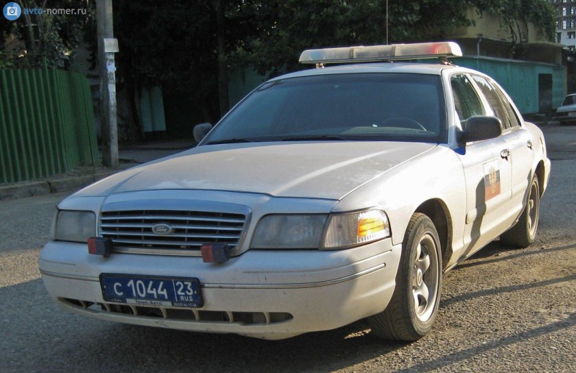 Форд Краун Виктория