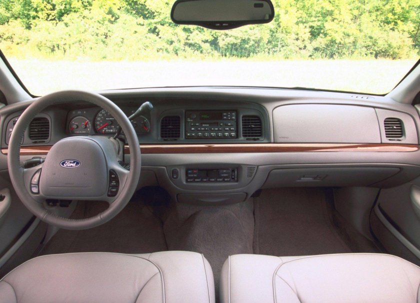 Форд Crown Victoria 1998