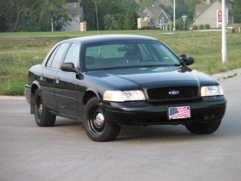 Ford Crown Victoria 2001