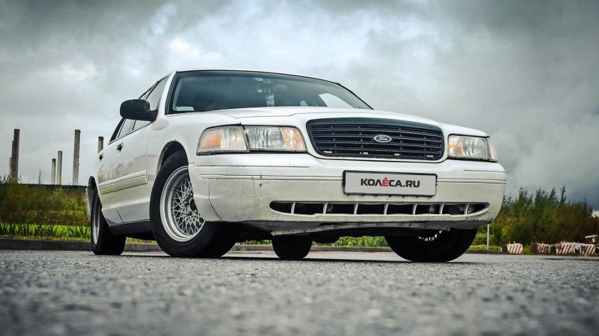 Форд Краун Виктория