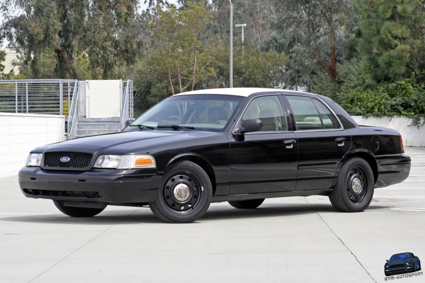 Ford Crown Victoria 2011