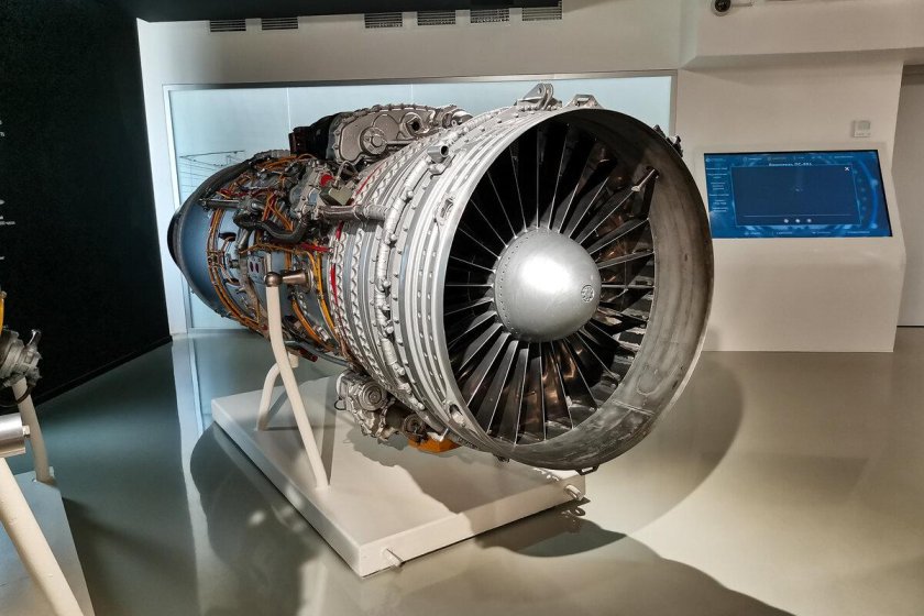 Двигатель авиационный