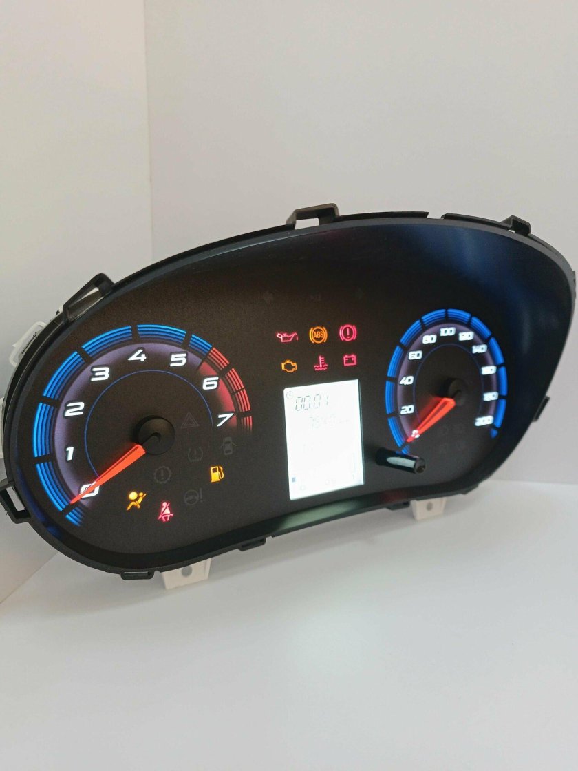 Верхняя накладка панели приборов лада приора 2