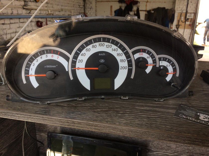 Приборка Калина 1