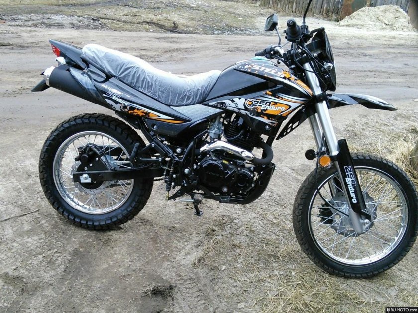 Мотоцикл stels 250 Enduro