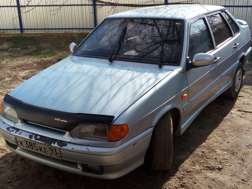 ВАЗ 2115 молочно-белый серебристый