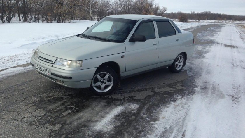 Лада 2110 серебристая