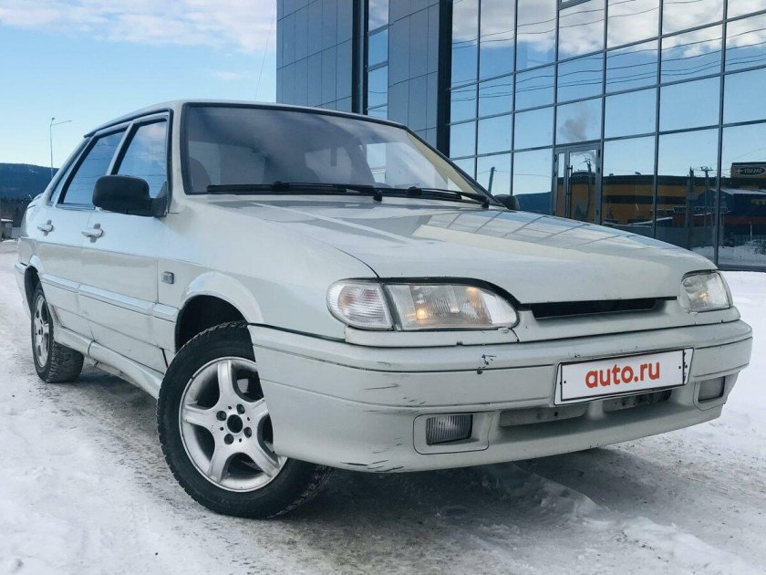 ВАЗ 2115 молочно-белый серебристый