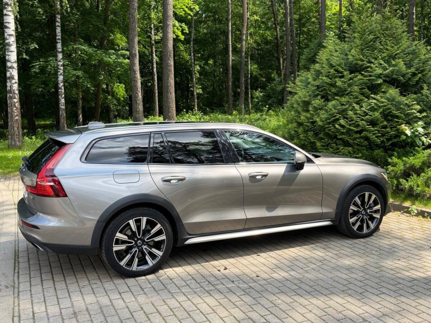 Volvo v 60 cross country 2020