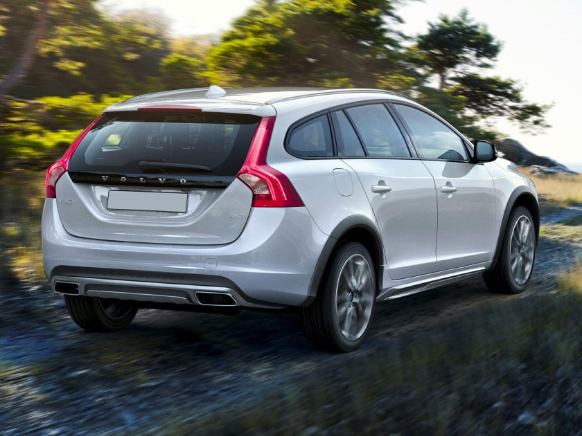 Вольво v60 Cross Country 2022