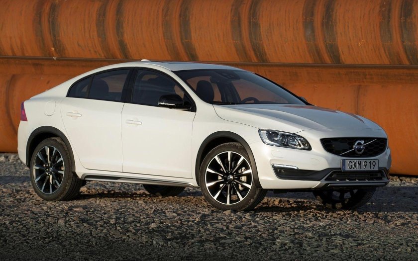 Volvo s60 Cross Country 2015