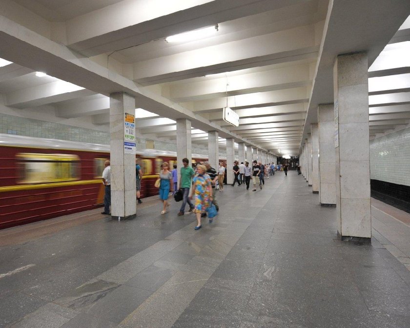 Станция метро Юго-Западная