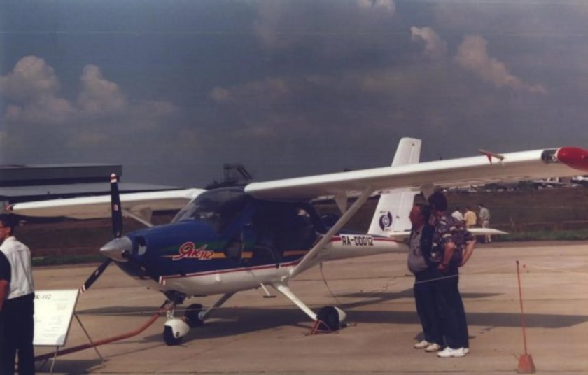 Як-112 воздушное судно