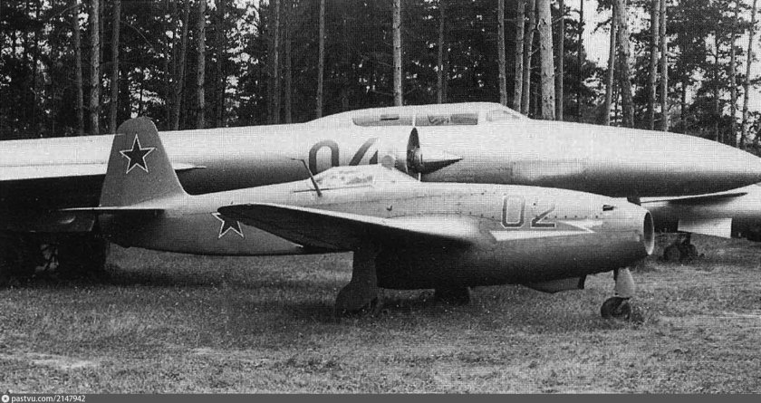 Первый советский реактивный самолет