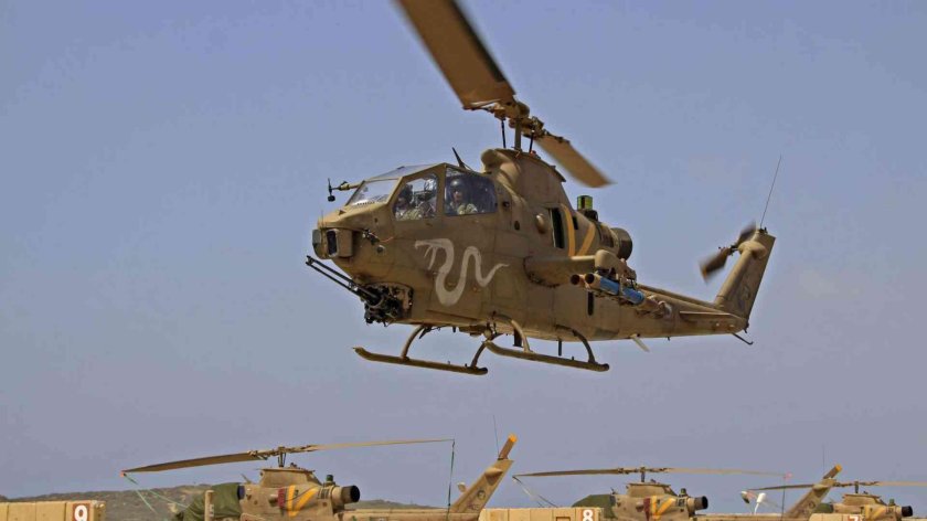Вертолет ah-1s tzefa израиля