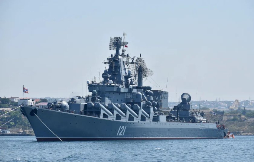 Ракетный крейсер москва