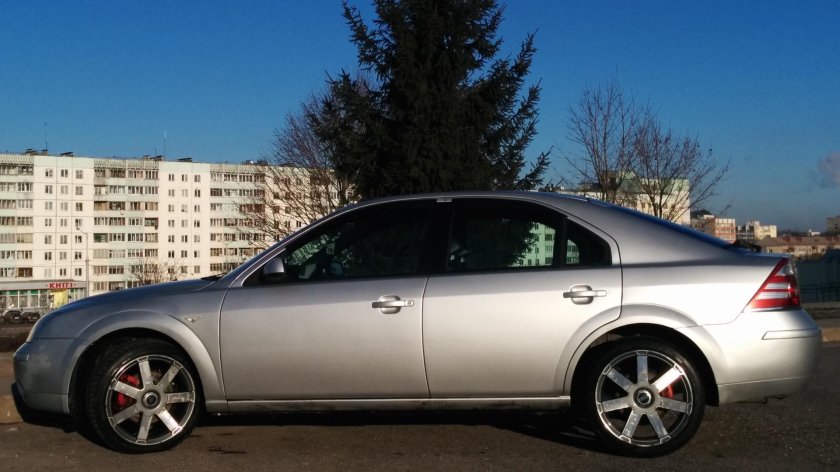 Ford Mondeo 3 r18