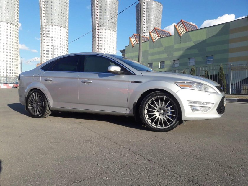 Ford Mondeo 4 r19