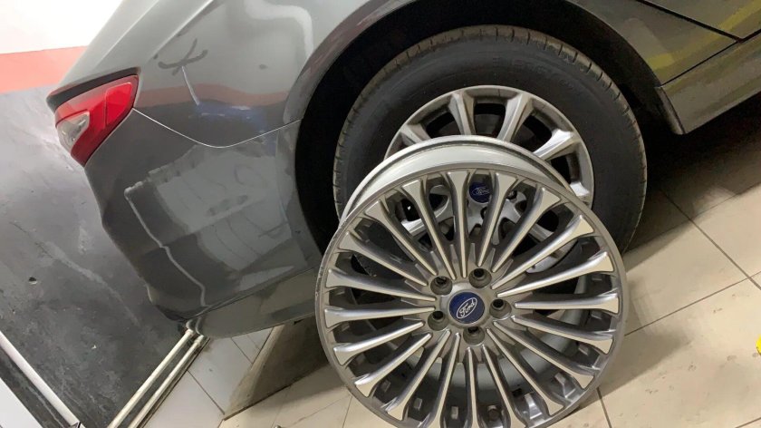 Оригинальные диски ford mondeo r18