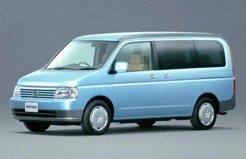 Минивэн Honda Stepwgn 2003