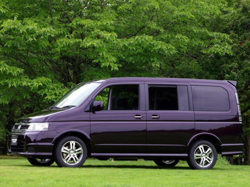 Минивэн Honda Stepwgn 2003