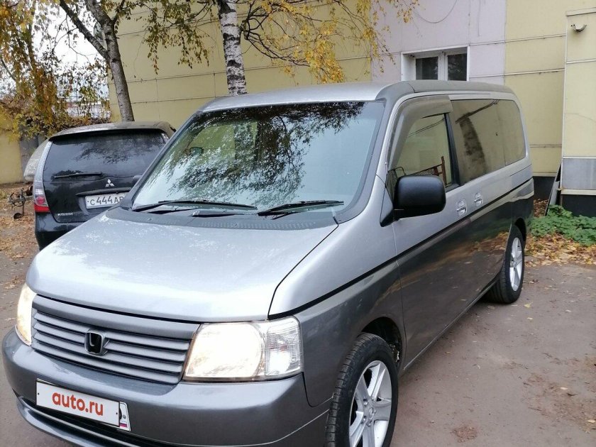 Honda Stepwgn II 2002