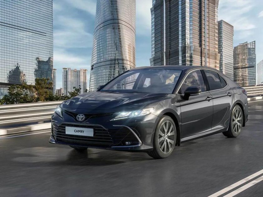 Новая toyota camry