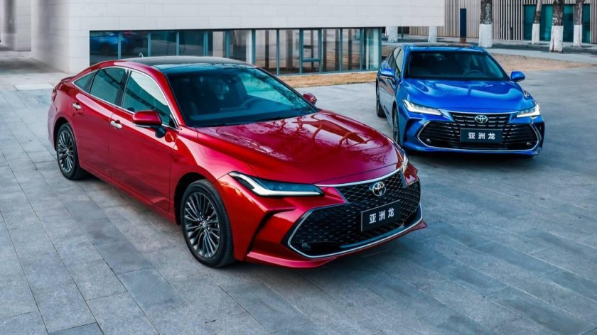 Тойота Camry 2023