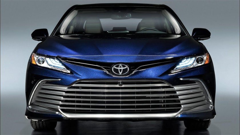 Toyota Camry 2021