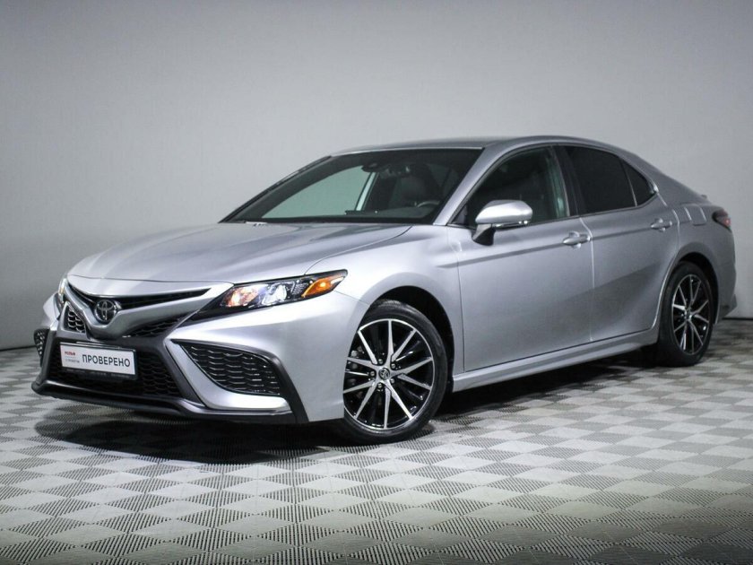 Toyota Camry 2020 — 2024 xv70 Рестайлинг белый