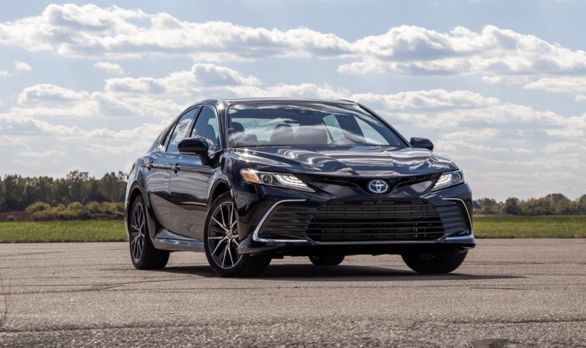 Toyota Camry 2021