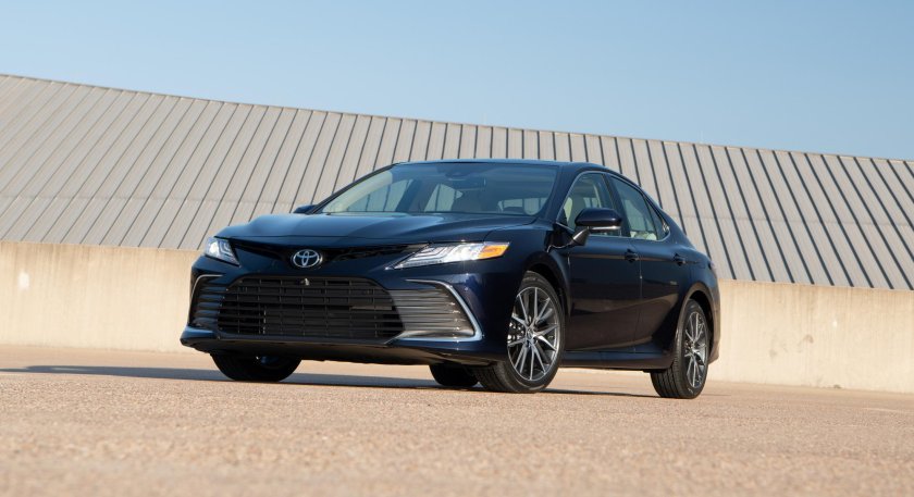 Toyota Camry 2021