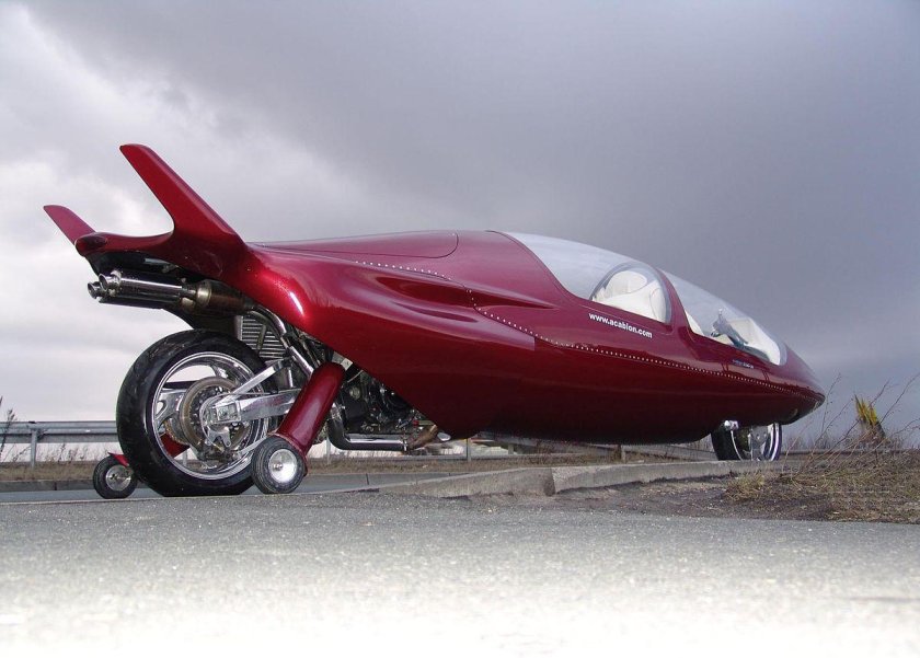 Мотоцикл капсула